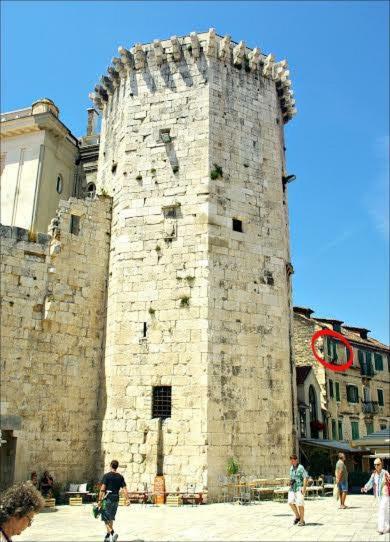 Appartement Old Town Tower Split Extérieur photo